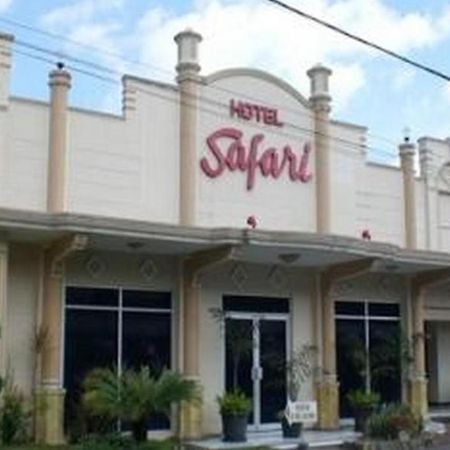 Hotel Safari Jembel Exteriör bild